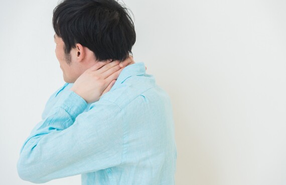 むち打ちによる首痛や頭痛に保険適応の施術をご提供 | 伊勢崎で整体ならインナーマッスルから整えるわかば整骨院